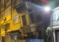Bakırköy'de 2 katlı metruk binanın çökmesi kamerada