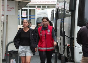‘Ailem Güvende’ operasyonunu protesto eden gruptan 22 kişi gözaltına alındı