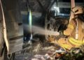 Beşiktaş’ta hafif ticari araçta çıkan yangın söndürüldü