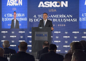 Bakan Kacır: İlk 10 savunma sanayi ihracatçısı ülkeden biri olacağız