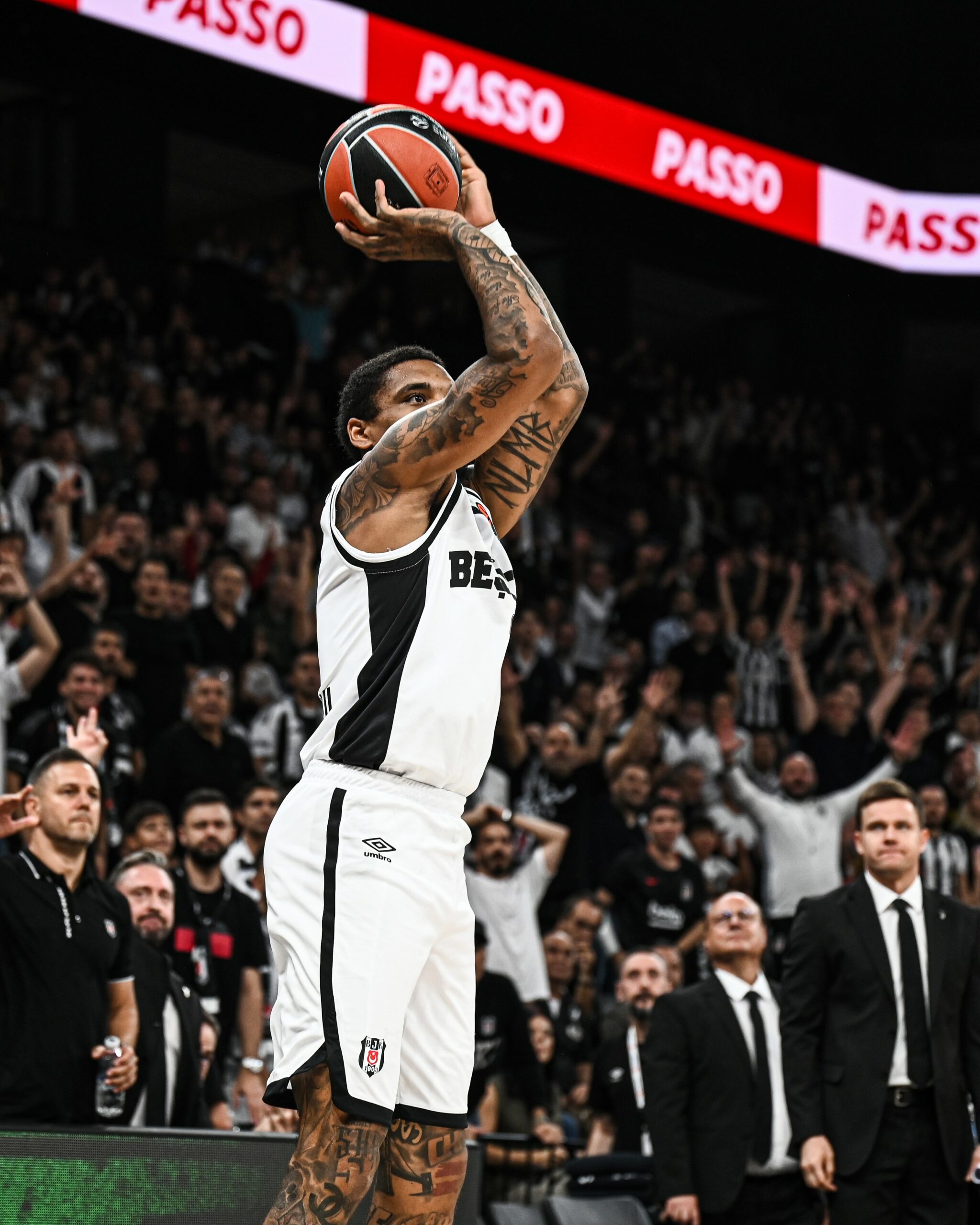 Beşiktaş - Valencia Basket: 94-96