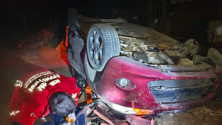 Edirne'de otomobil takla attı: 4 yaralı