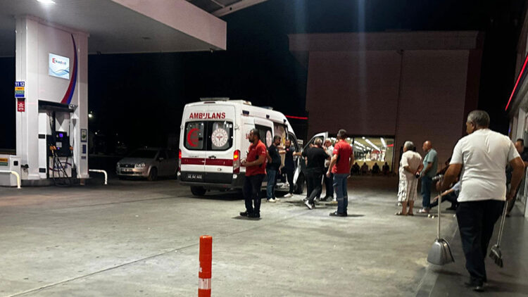 Edirne'de tartıştığı 2 kişiye otomobiliyle çarptı; o anlar kameralara yansıdı