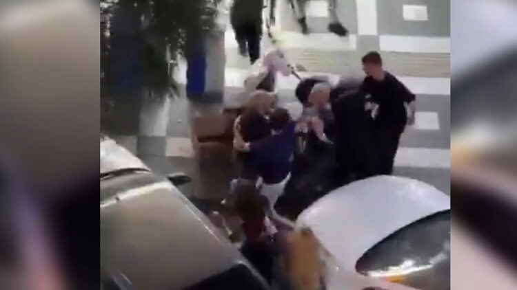 Şanlıurfa'da döner bıçaklı kavga korku saçtı: 2 yaralı