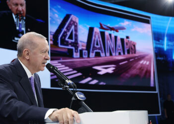 İstanbul Havalimanı faaliyetlerinde dev istihdam: "472 bin kişilik istihdama ulaşmayı öngörüyoruz"