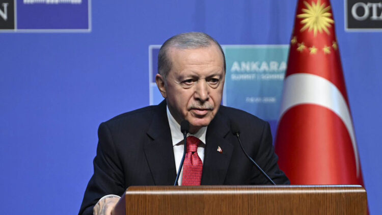 Cumhurbaşkanı Erdoğan: "Geçmişi ile bağı kopanın inşa edebileceği bir istikbal yoktur"