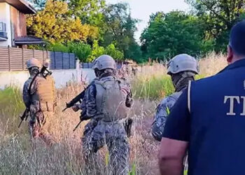 FETÖ firarisi gizli bölmede yakalandı