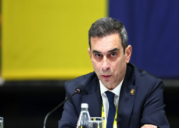 Fenerbahçe'de tartışmalar sürüyor: "Her yıl tekrarlanan seçimlerle istikrar sağlamak mümkün değil"