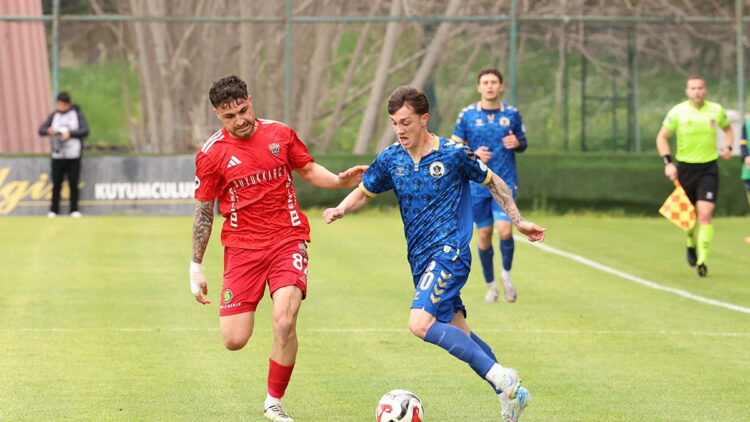 Menemen FK'da Efe Taylan yuvadan uçtu