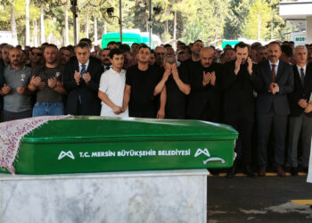 Gemi kazasında ölen hastane çalışanı, asker olan kardeşini ziyarete gitmiş