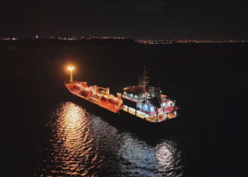 Silivri açıklarında kazaya karışan ALSU isimli gemi havadan görüntülendi