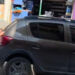 Hatay'da imece usulü yardım: Polisler, arızalanan otomobili iterek sürücüye yardım etti