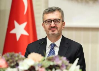 İletişim Başkanı Duran, 'Deniz Kuvvetleri Günü'nü tebrik etti
