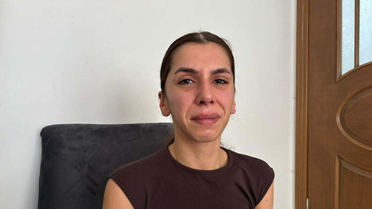 Eşinin boğazına bıçak dayayan sanığa 11,5 yıl hapis istemi: "Burada katliam yapacağım" demiş