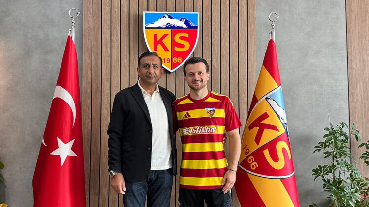 Kayserispor, Murat Cem Akpınar'ı kadrosuna kattı