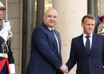 Lübnan Cumhurbaşkanı Avn, Fransa Cumhurbaşkanı Macron ile görüştü