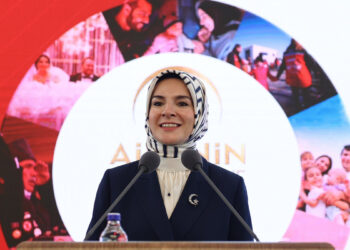 Ailelerin eğitimine destek artıyor: Velilere yönelik 'Okul ve Aile Hayatı' eğitimleri yaygınlaştırılacak