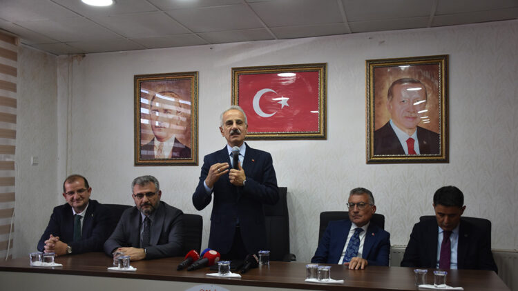 Ulaştırma Bakanı'ndan seçim mesajı: "Cumhurbaşkanımızı Allah'ın izniyle tekrar seçeceğiz"