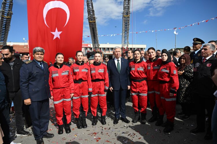 Mansur Yavaş açıkladı: Ankara İtfaiyesi’ne 200 yeni personel daha alınacak
