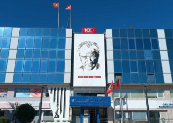Menderes Belediyesi'ne 'rüşvet' ve 'irtikap'tan ikinci dalga operasyon: 9 gözaltı