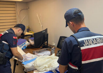 Sendikalara yazılım hizmeti sunan şirkete MİT koordinesinde, yasa dışı veri sorgulama operasyonu: 5 gözaltı