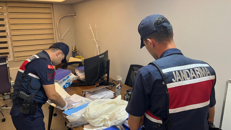 Sendikalara yazılım hizmeti sunan şirkete MİT koordinesinde, yasa dışı veri sorgulama operasyonu: 5 gözaltı