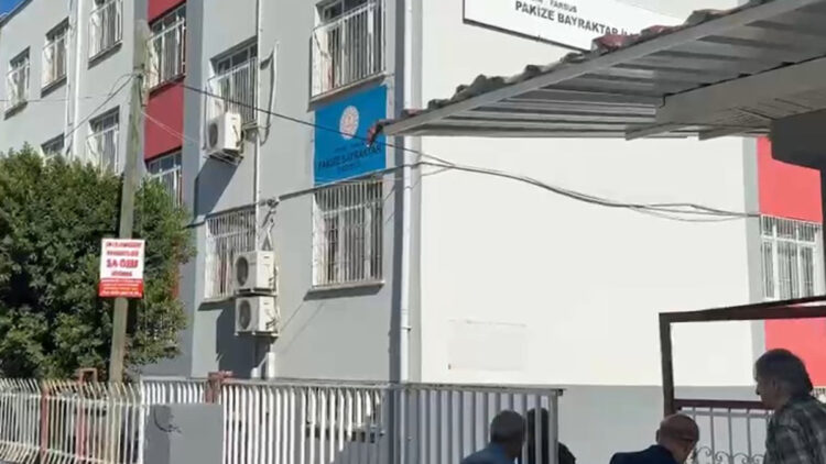 Öğrencinin çantasında tabanca bulundu: Gözaltına alınan babası ‘ben koydum, sonra da unuttum’ dedi