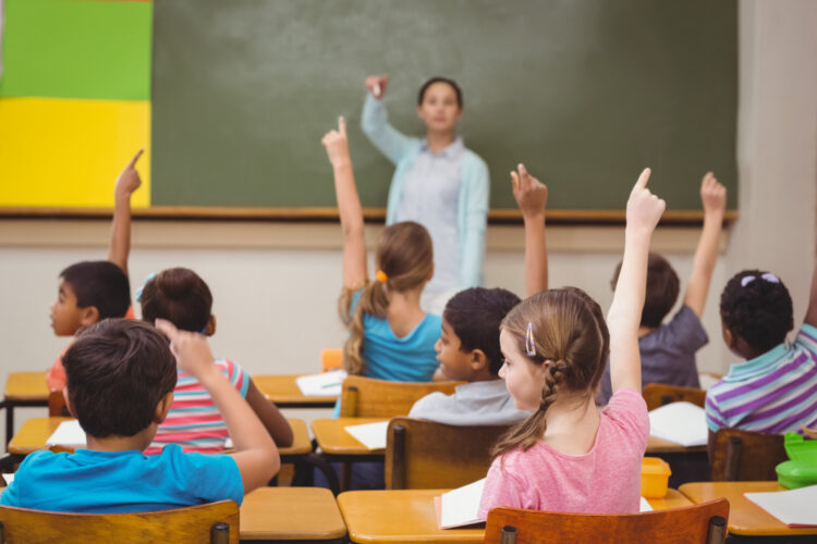 Okul dönemi motivasyon düşüşü: Çocuklarda isteksizliği aşmak için 7 adımlık çözüm planı