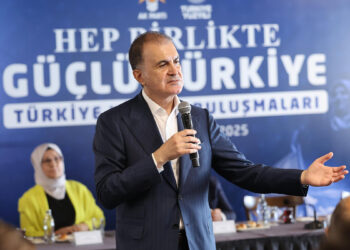 Ömer Çelik Manisa'da saldırıyı lanetledi: "Menfur saldırıyı lanetliyoruz, yüreğimiz yandı"