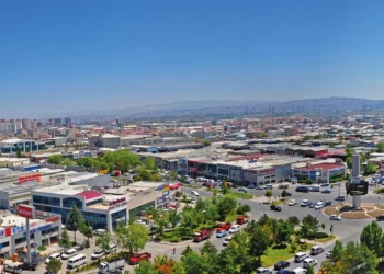 Ostim’in sanayi dumanı, Keçiören’in şelalesi ve Bağlum’un rüzgarı