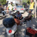 Motosikletli otomobilin açılan kapısına çarpıp yaralandı