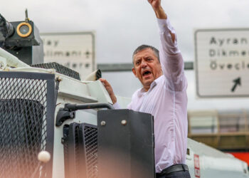 Erdoğan’a yönelik sözleri mahkemeye taşındı: Özgür Özel’e 800 bin TL tazminat
