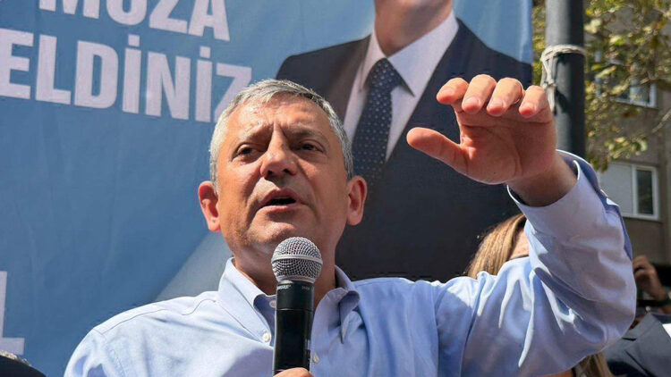 Özgür Özel: "Yeni Parti, Türkiye'nin yeni umududur"