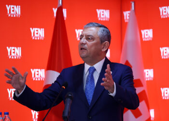 Özgür Özel iktidar partisi kurduklarını vurguladı: "Yeni Parti’yi Türkiye’yi yönetmek için kurduk"