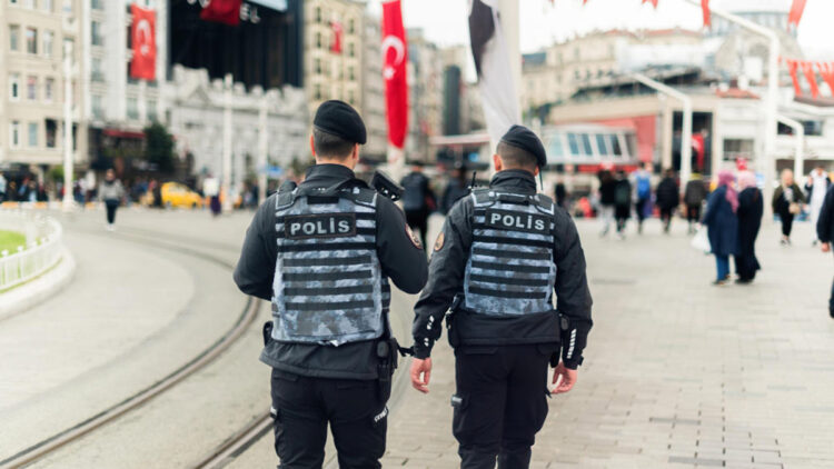 Ankara'da uyuşturucu ve fuhuşa geçit yok: 3'üncü dalga operasyonda 17 tutuklama