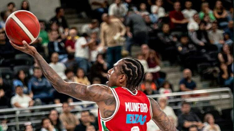 Karşıyaka potada son anda yıkıldı: 73-72 mağlup oldu