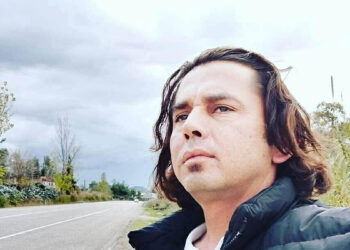 Muğla'da korkunç kaza: Otomobil refüje çarptı, 2 ölü