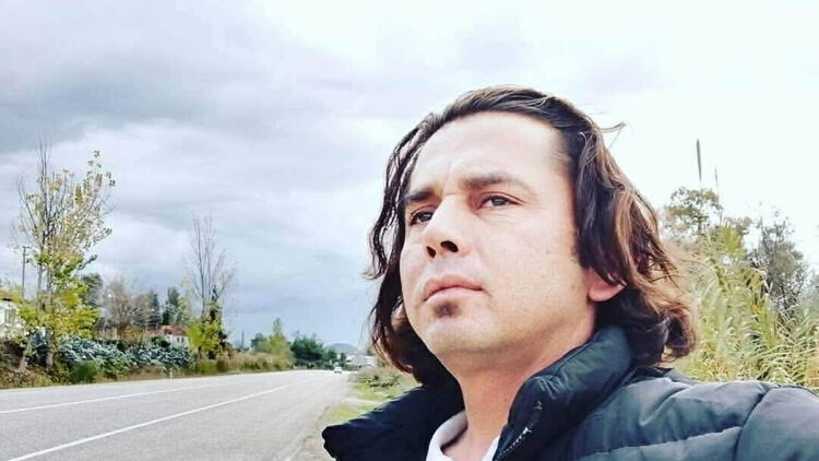 Muğla'da korkunç kaza: Otomobil refüje çarptı, 2 ölü