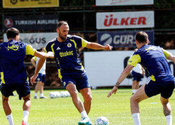 Fenerbahçe, Roma maçının hazırlıklarına devam ediyor