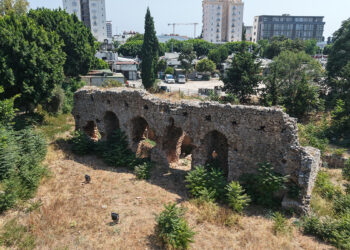 Antalya’da 1700 yıllık Roma Hamamı yıllara meydan okuyor