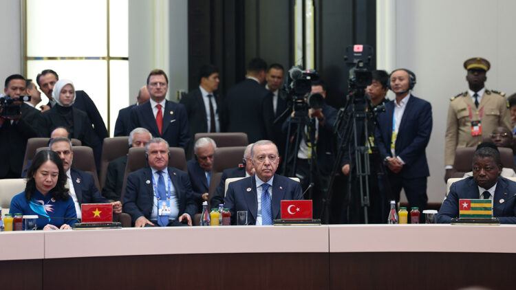 Cumhurbaşkanı Erdoğan diplomaside sorumluluk alındığını vurguladı: "Barış, huzur ve istikrar için çalışmaya devam ediyoruz"