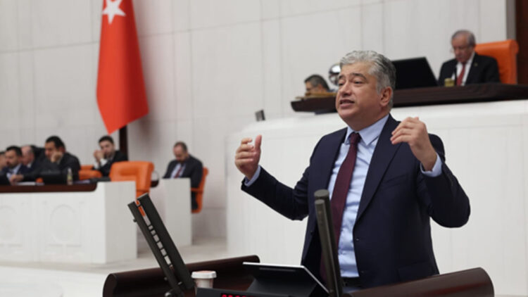 DEVA Partisi'nden tarım alarmı: “Çiftçi ürete ürete, çalışa çalışa batıyor”