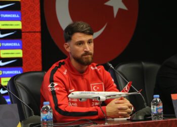 Milli futbolcu Salih Özcan'dan iddialı açıklama: "Yarın ilk adımı atacağız"