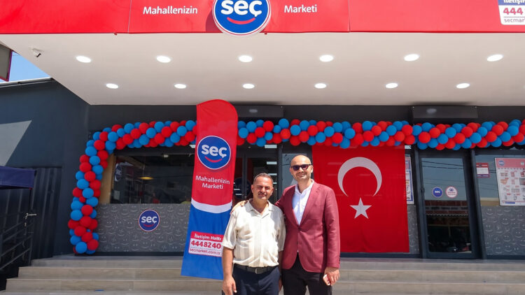 Seç Market’ten Hatay’da esnafa destek: Depremde bakkalını kaybetmişti, yeniden açtı