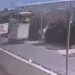 Silivri'de sürücüsünün hâkimiyetini kaybettiği otomobil takla attı; kaza kamerada