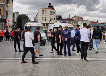 Fatih’te döviz bürosunda silahlı kavga: 2 ölü, 2 yaralı