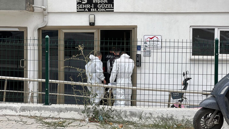 Ölü bulunan boşanma aşamasındaki çifttin evinde ilginç not: "Siyanür var, girmeyin"