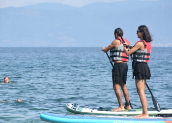 SUP boardda keyif kadar risk de büyük: Doğru bilgi ve güvenlik kurallarıyla yapılmalı