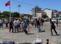 Sultanbeyli'de korsan taksi kavgası: 2 taksici bıçaklandı