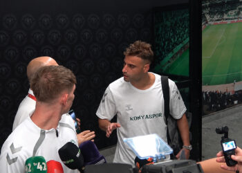 Deniz Türüç, TFF Temsilcisiyle tartıştı: "Bugün daha iyi olan bizdik"